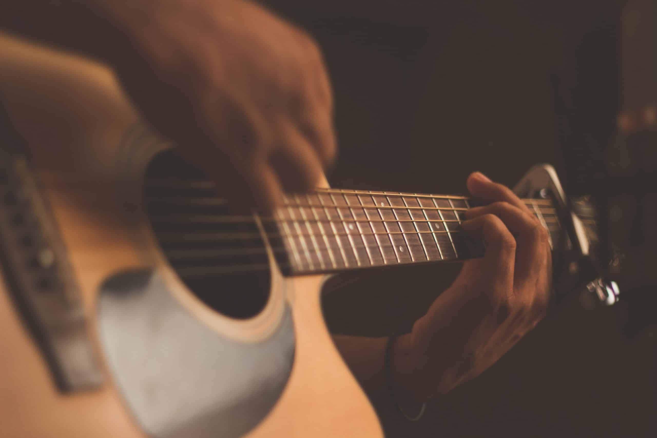 La meilleure école de guitare et basse à Saint-Etienne